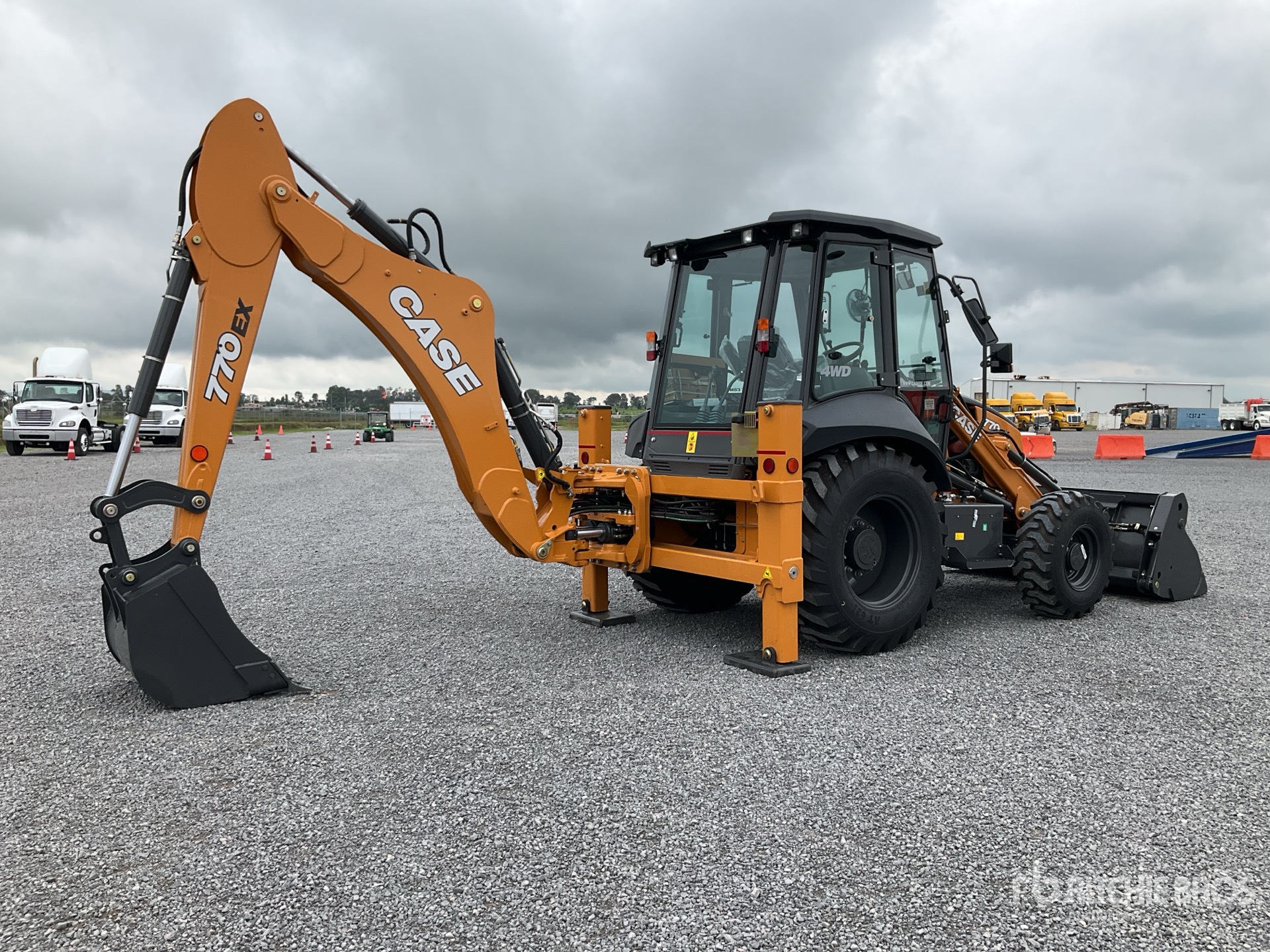 General Appearance with Picture, Right Rear Corner