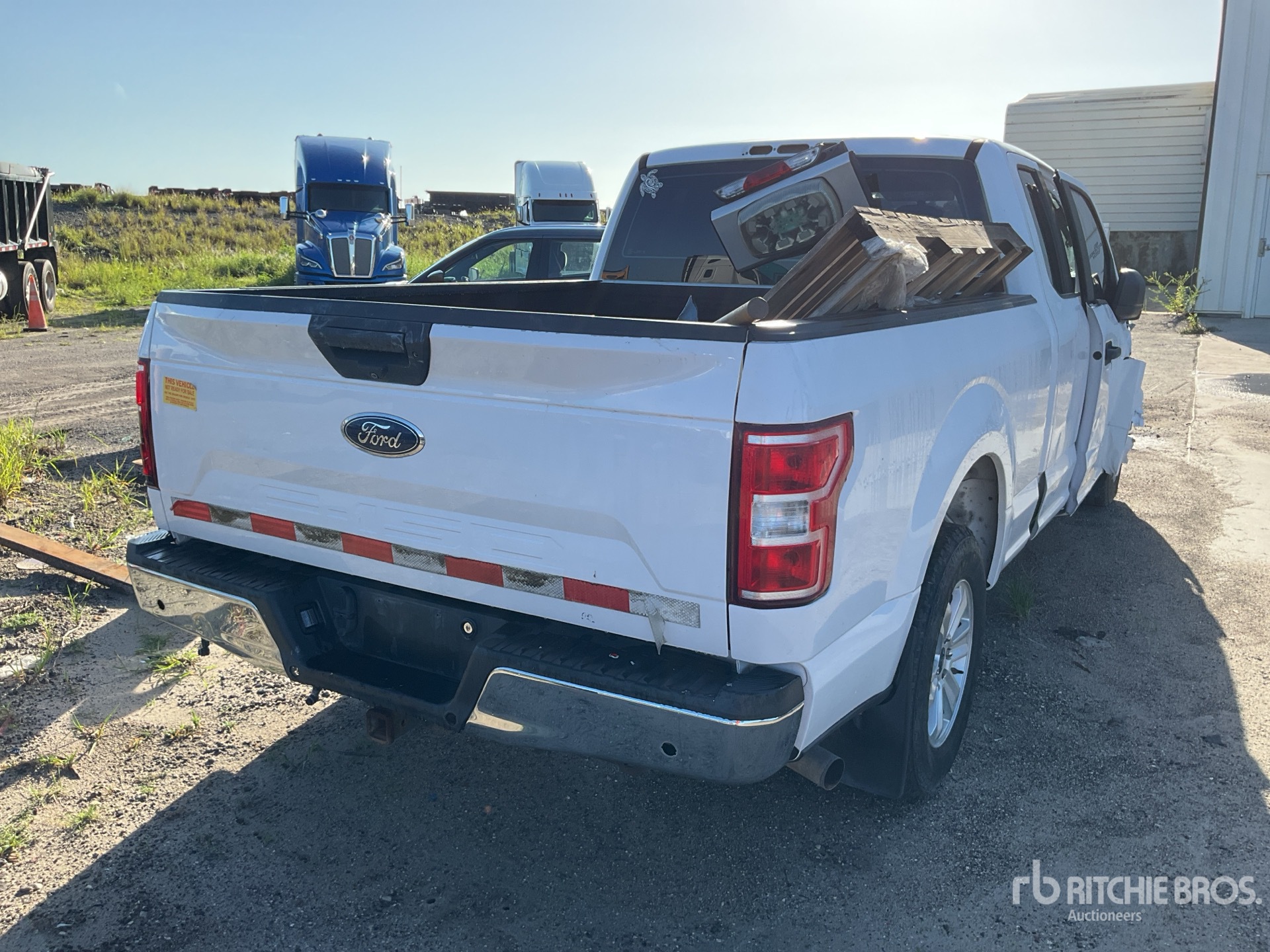 General Appearance with Picture, Right Rear Corner