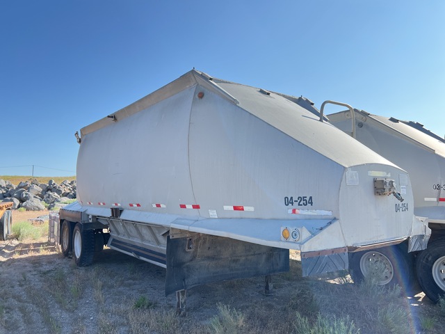 1983 Beall BABDS-30-1 T/A Belly Dump Trailer