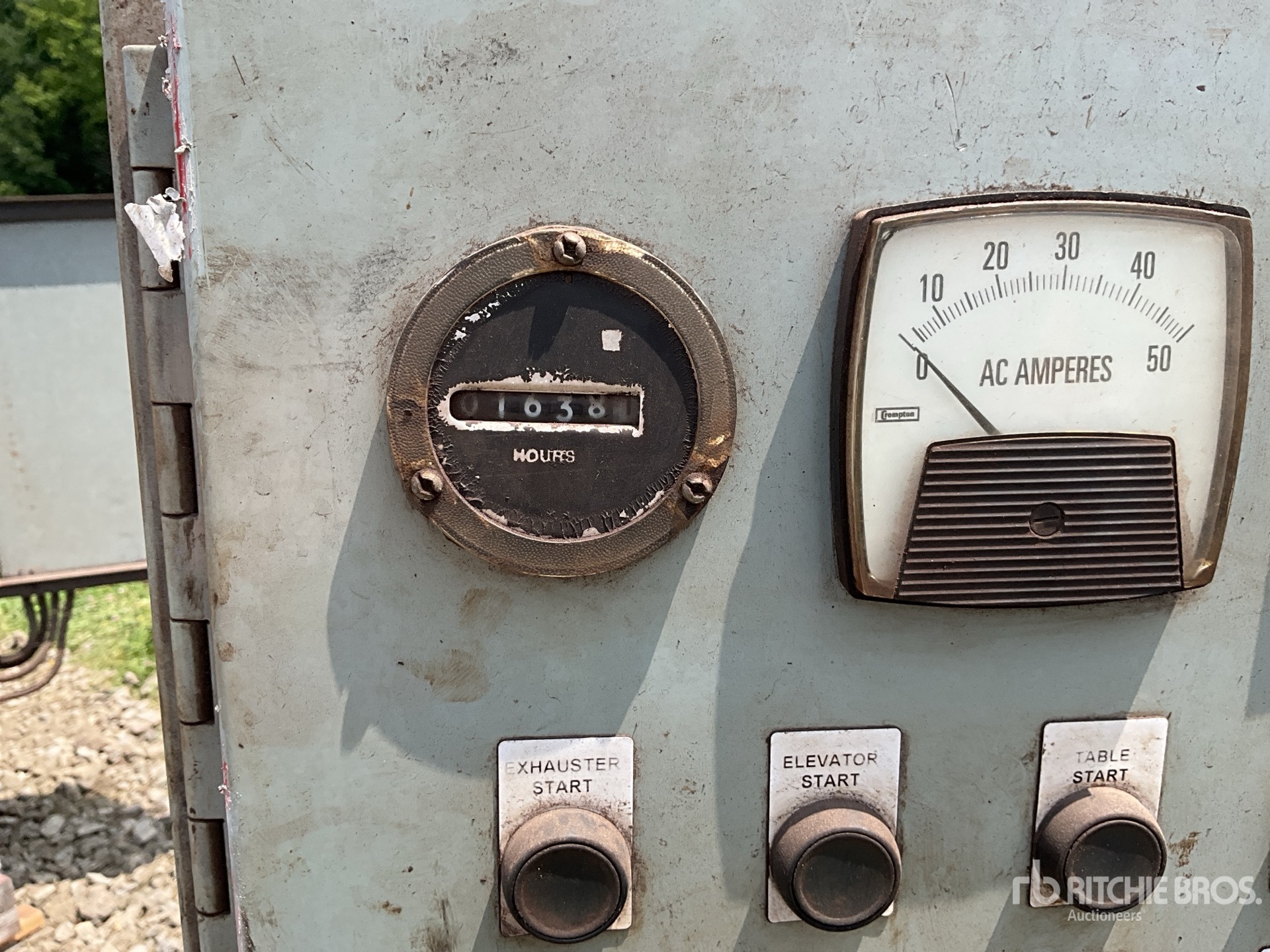 General Appearance with Hour Meter / Odometer
