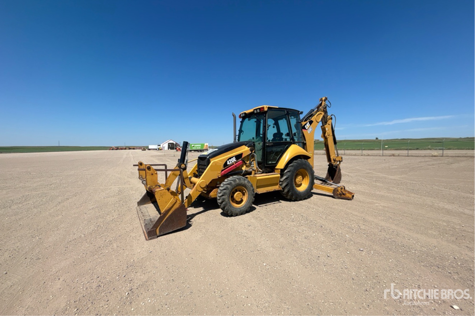 RETROEXCAVADORA 2010 CATERPILLAR 420E
