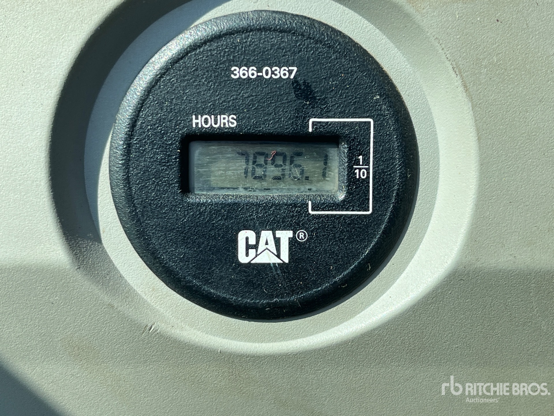 General Appearance with Hour Meter / Odometer