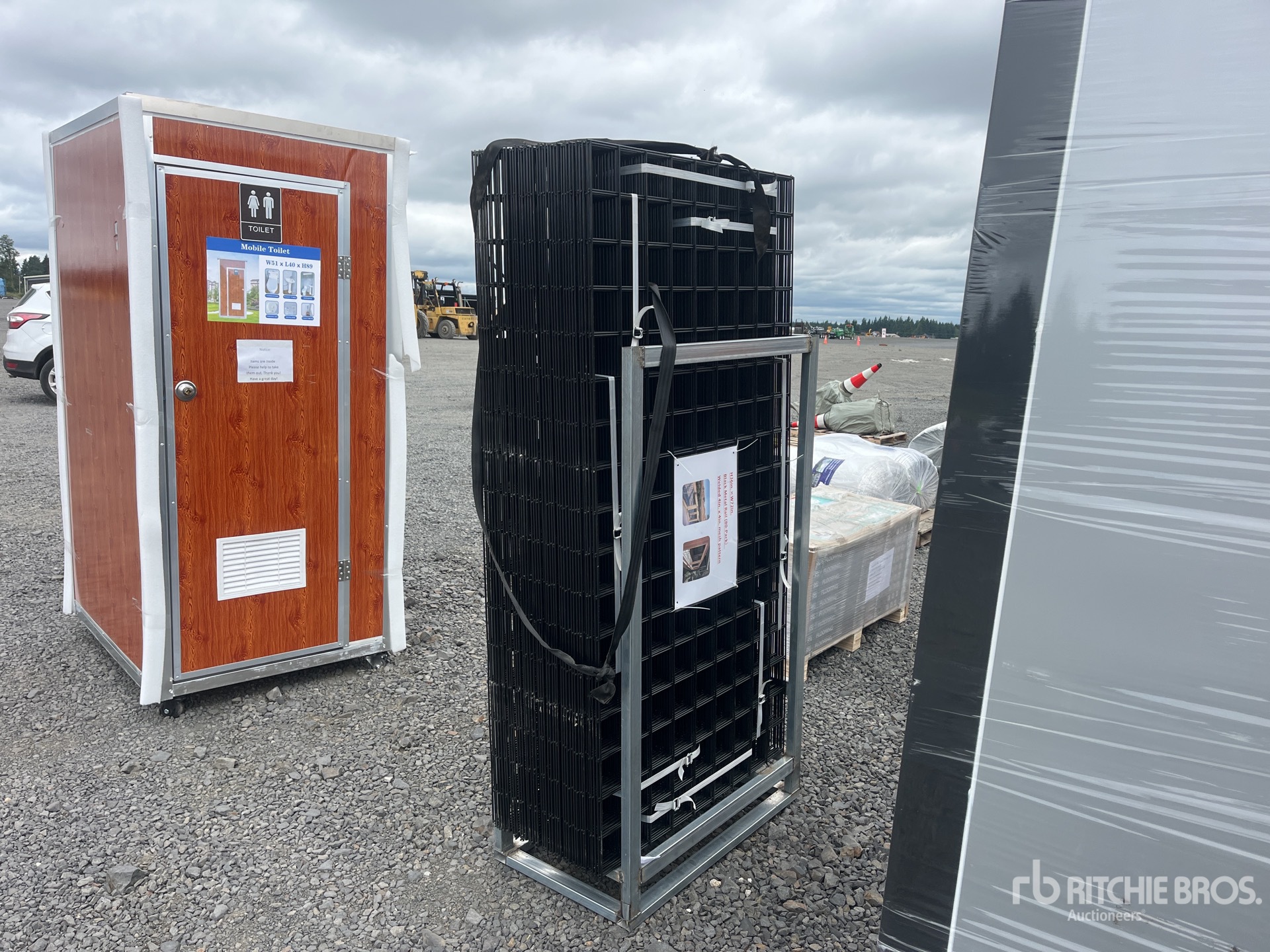 General Appearance with Bild, Ecke hinten rechts