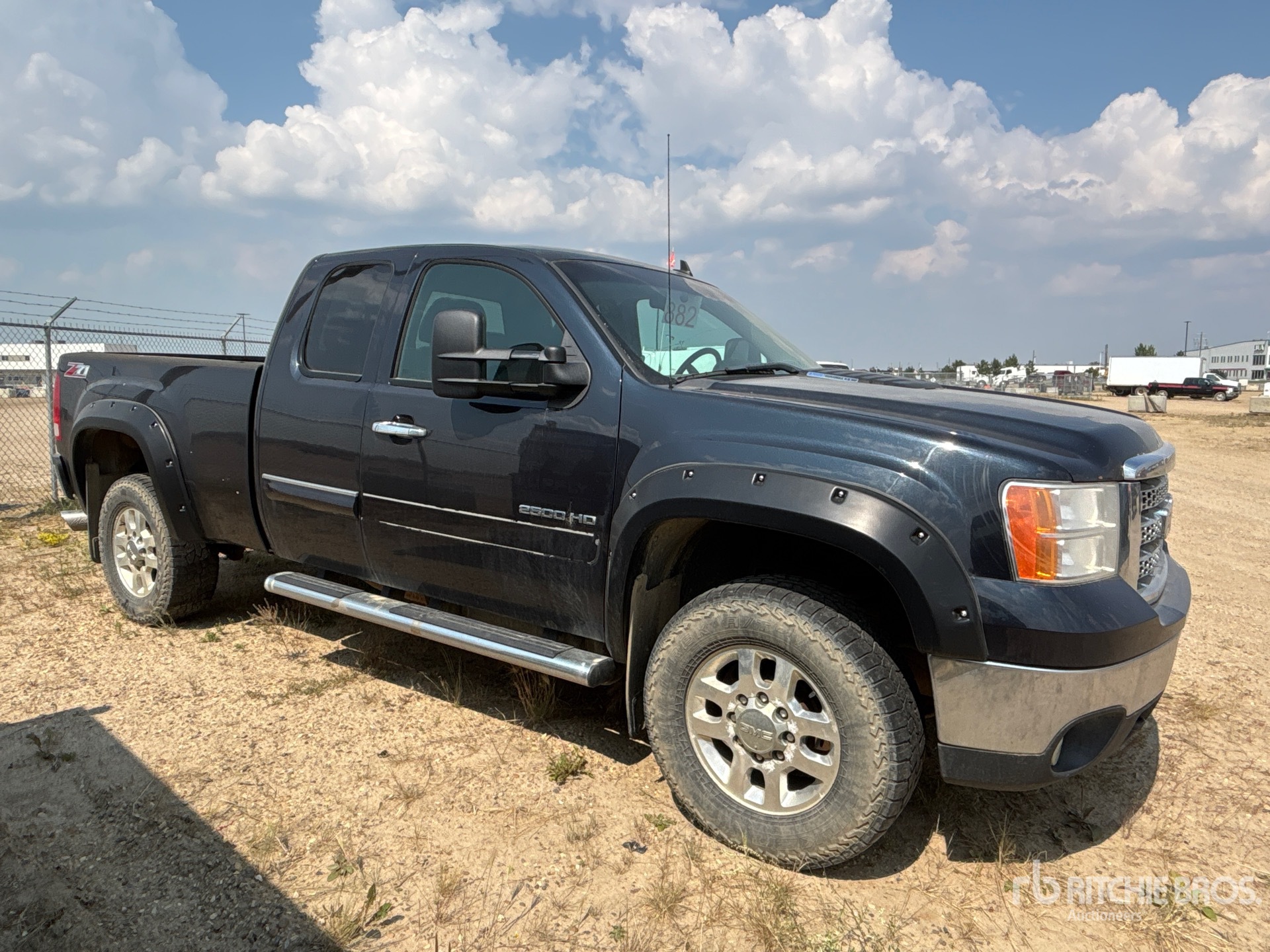 General Appearance with Picture, Right Front Corner