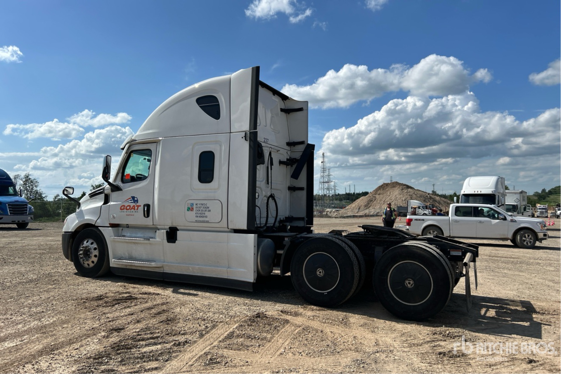 General Appearance with Imagen: esquina trasera izquierda