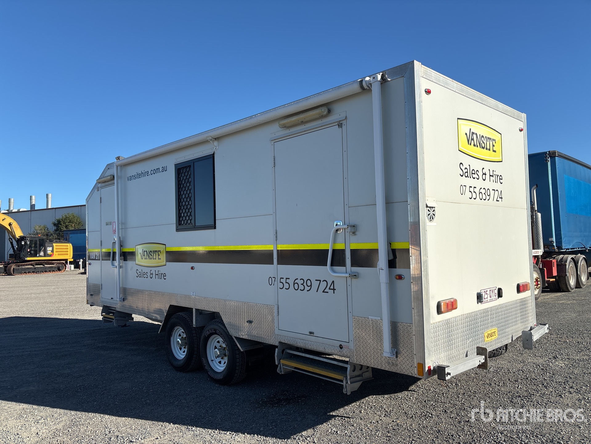 General Appearance with Picture, Right Rear Corner