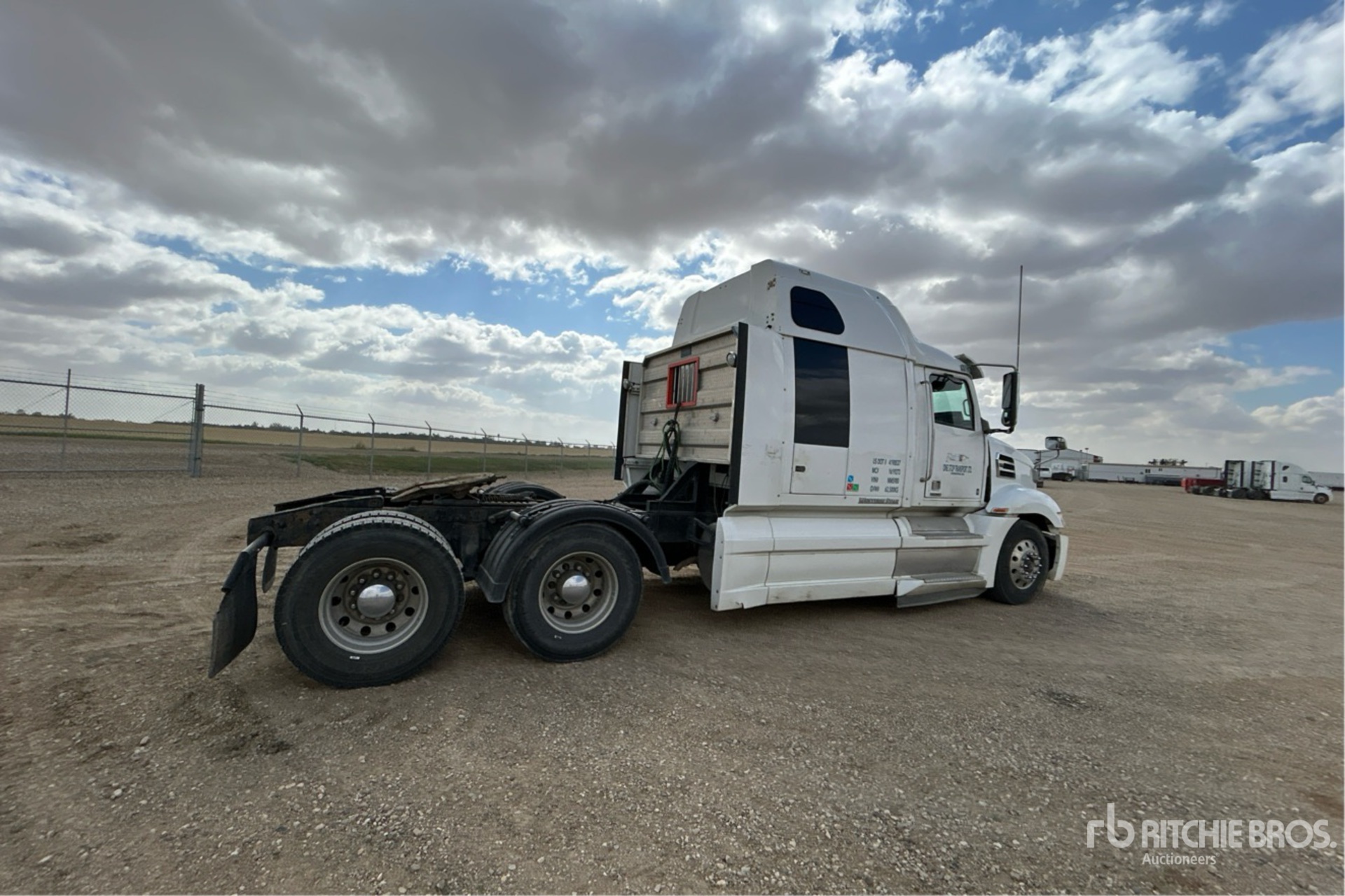 General Appearance with Picture, Right Rear Corner