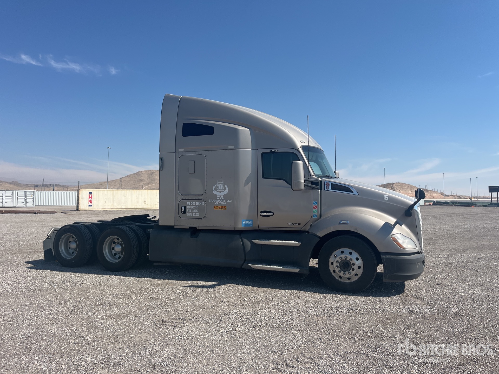 General Appearance with Picture, Right Front Corner