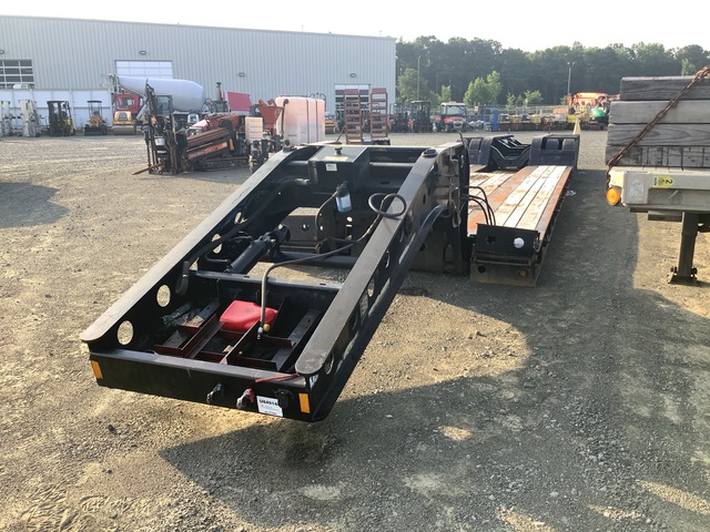 2002 Fontaine TL50-NGB Tri/A Removable Gooseneck Lowboy Trailer