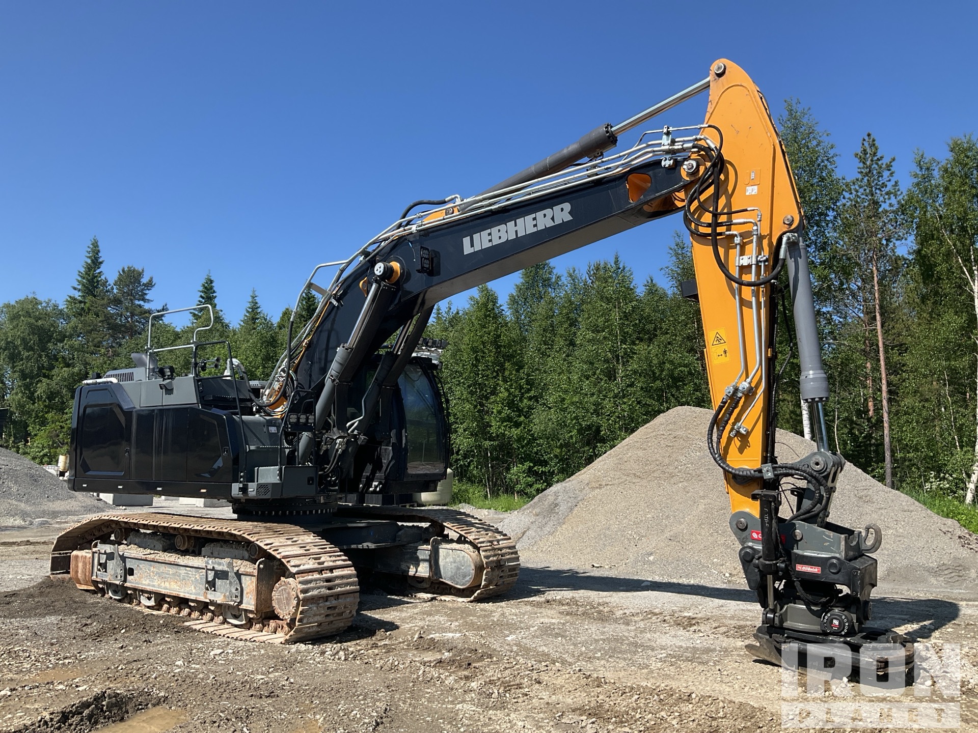 General Appearance with Foto, angolo anteriore destro