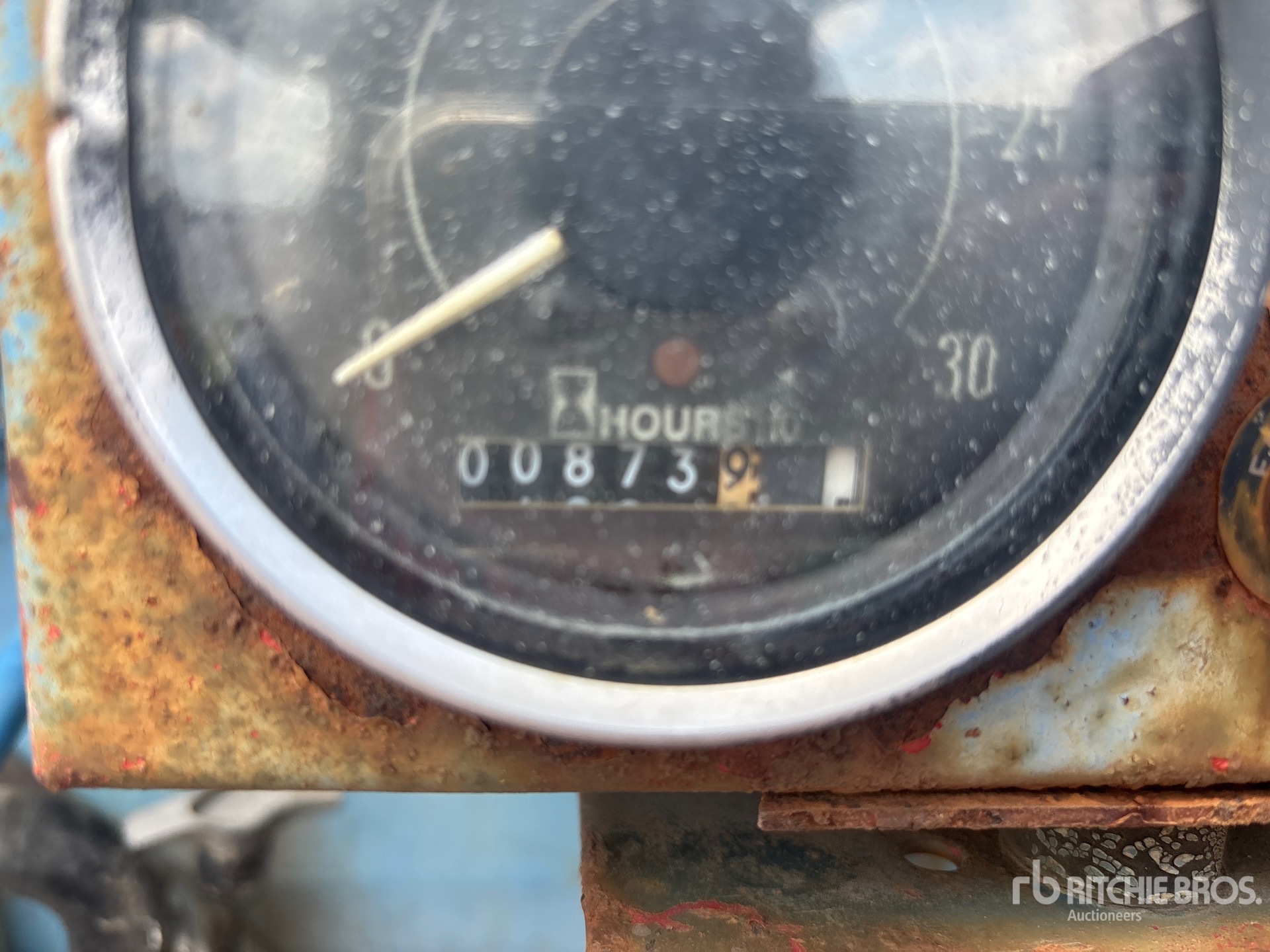 General Appearance with Hour Meter / Odometer