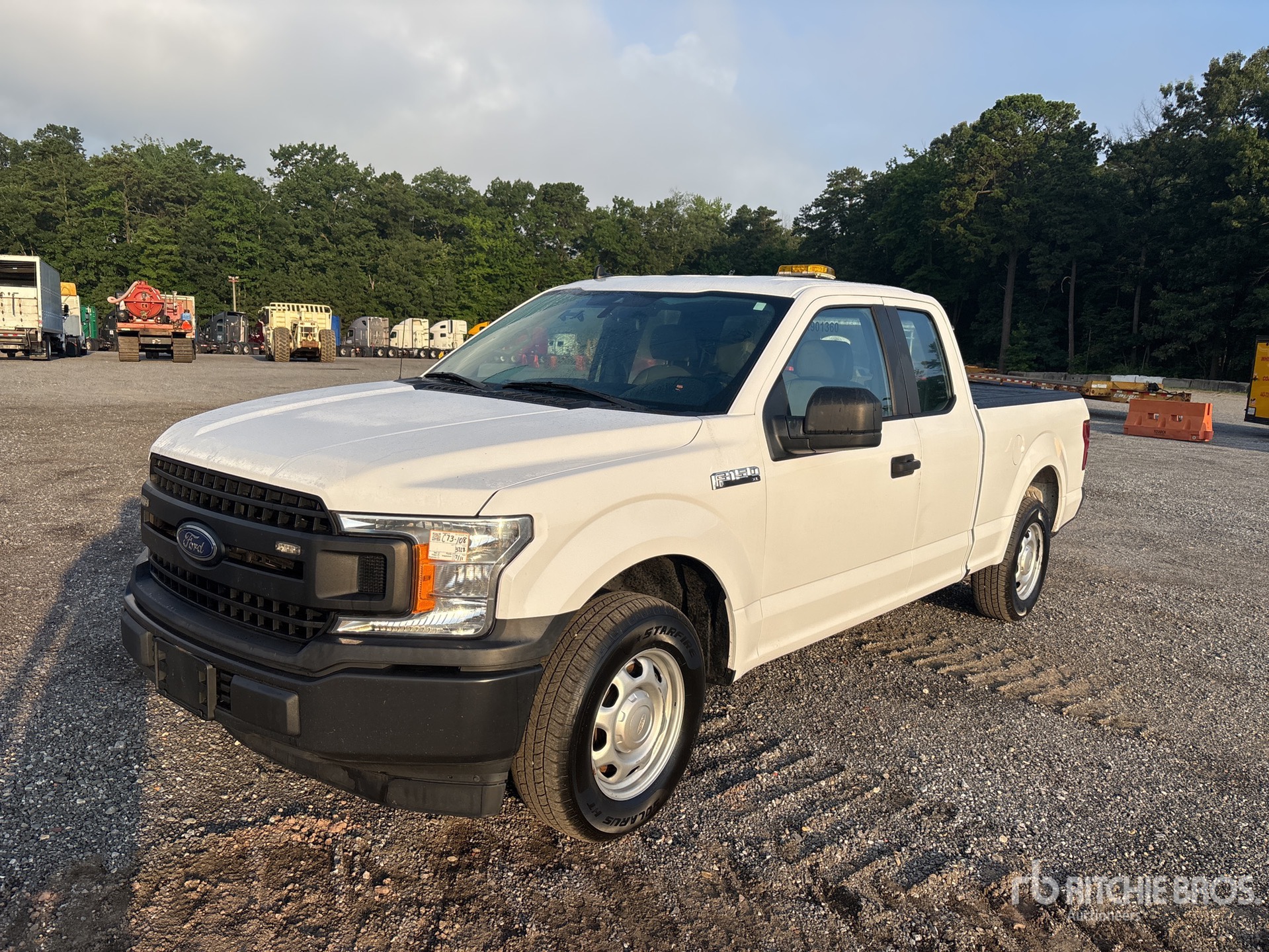 General Appearance with Picture, Left Front Corner