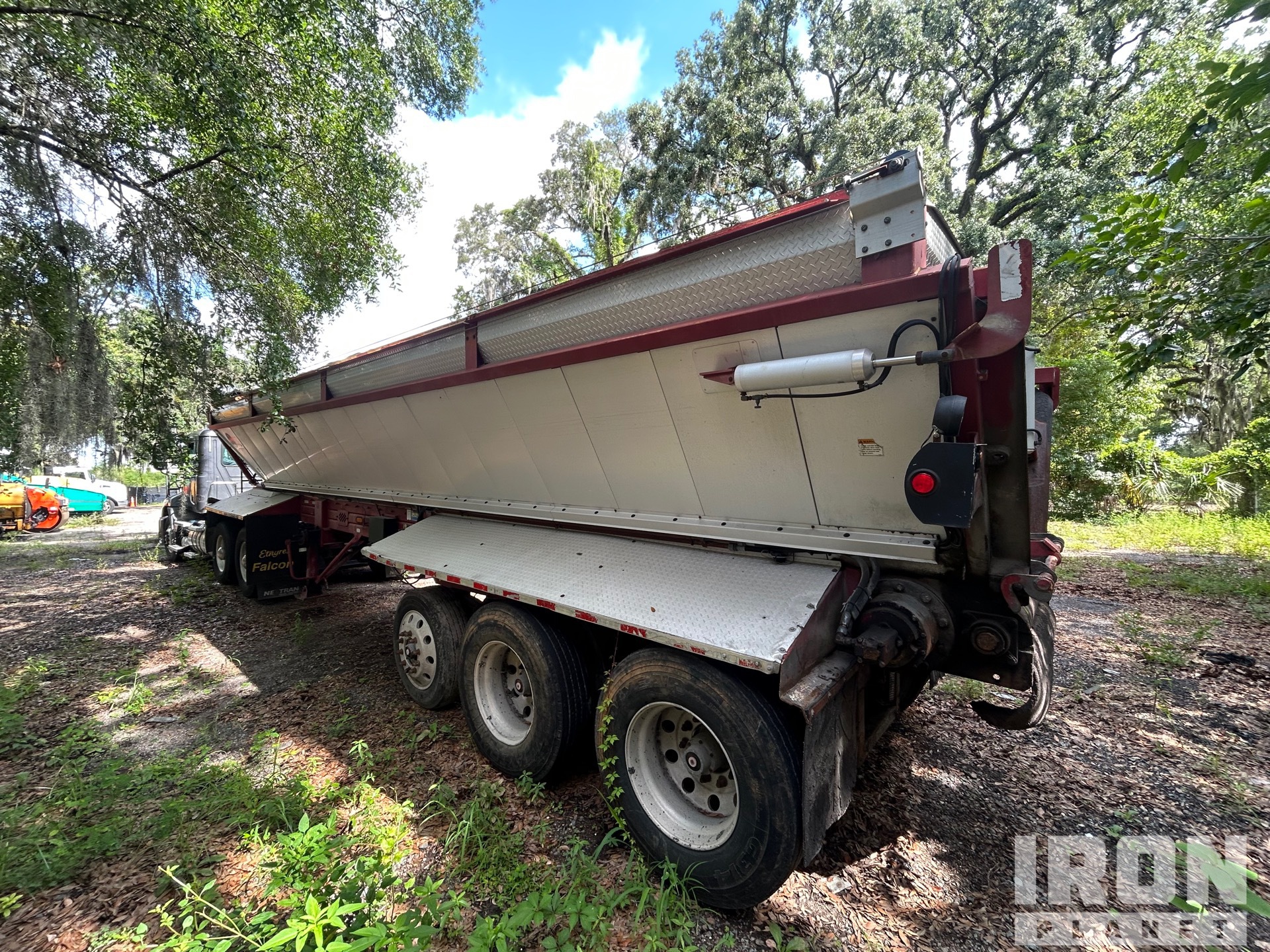 General Appearance with Imagen: esquina trasera izquierda