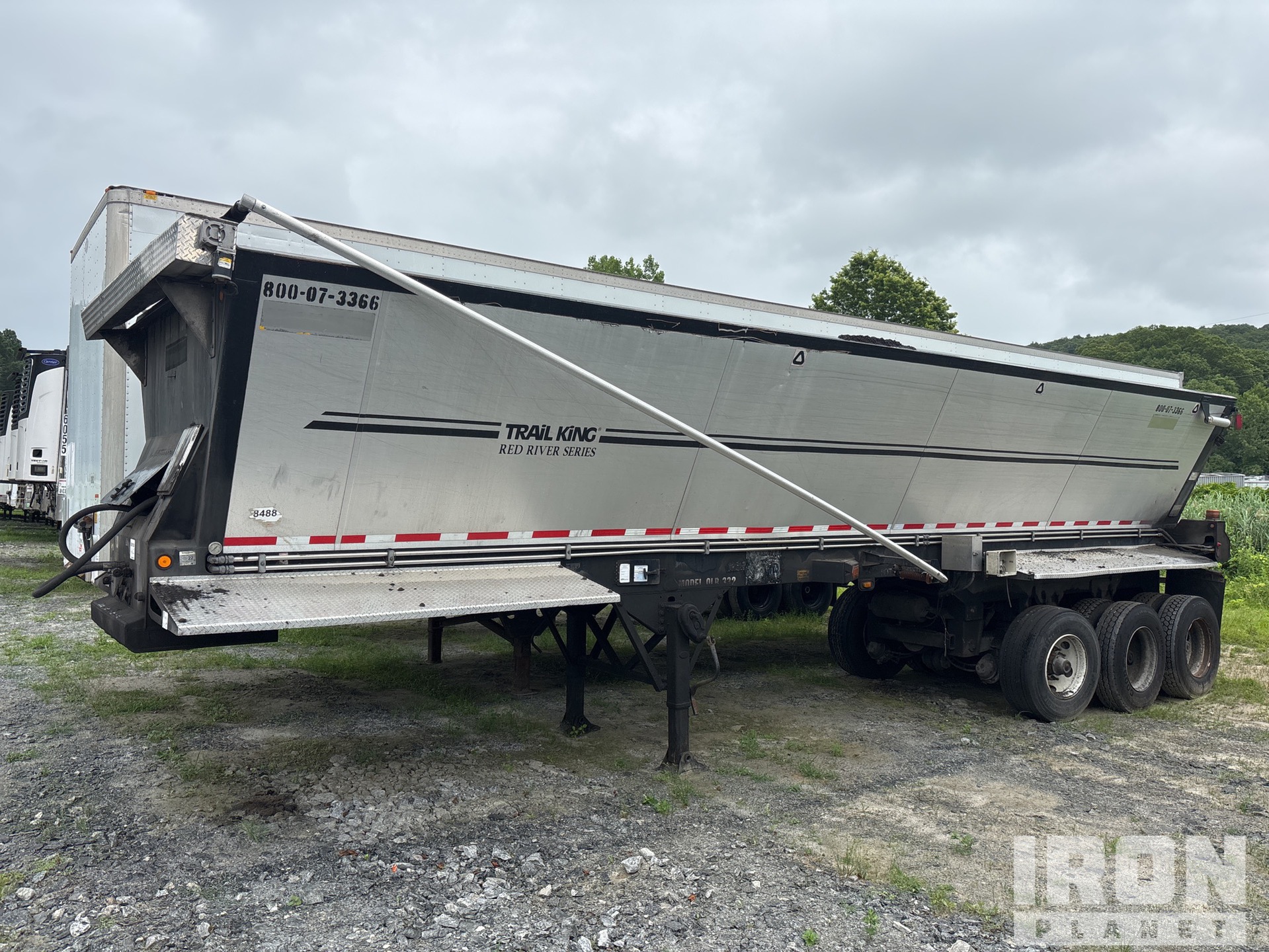 General Appearance with Bild, Ecke vorne links