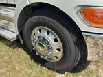 Underbody with Right Steer Tire