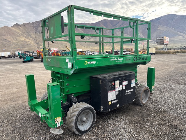 2016 Genie GS3369BE Dual Fuel Scissor Lift