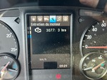 4 Transmision with Engine Hours