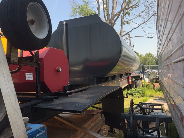 1998 Taurus T/A 5000 gal Asphalt Tank Trailer