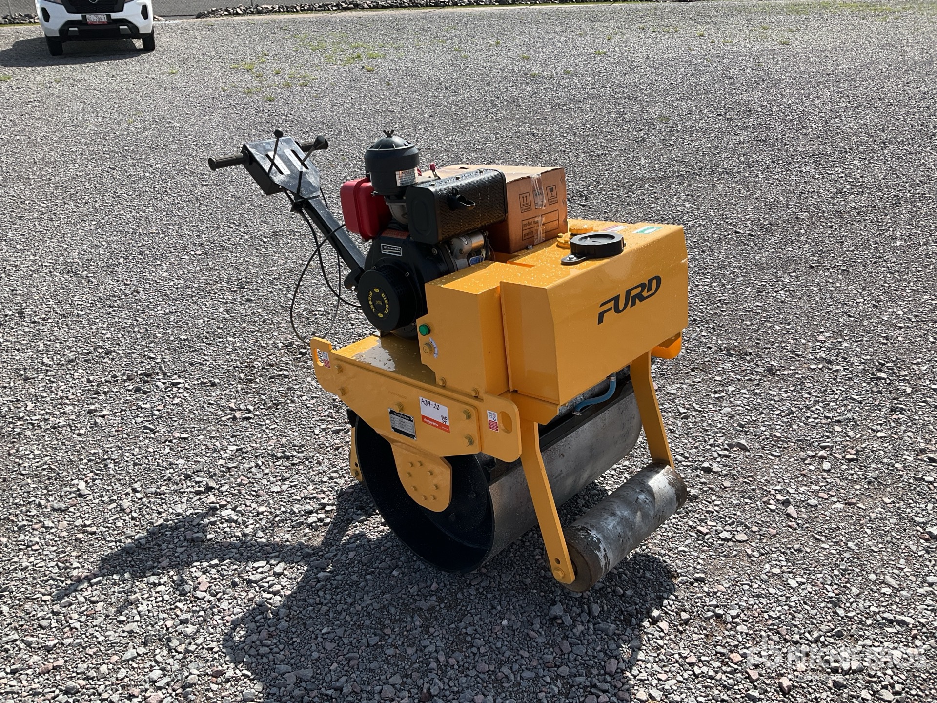 General Appearance with Picture, Right Front Corner