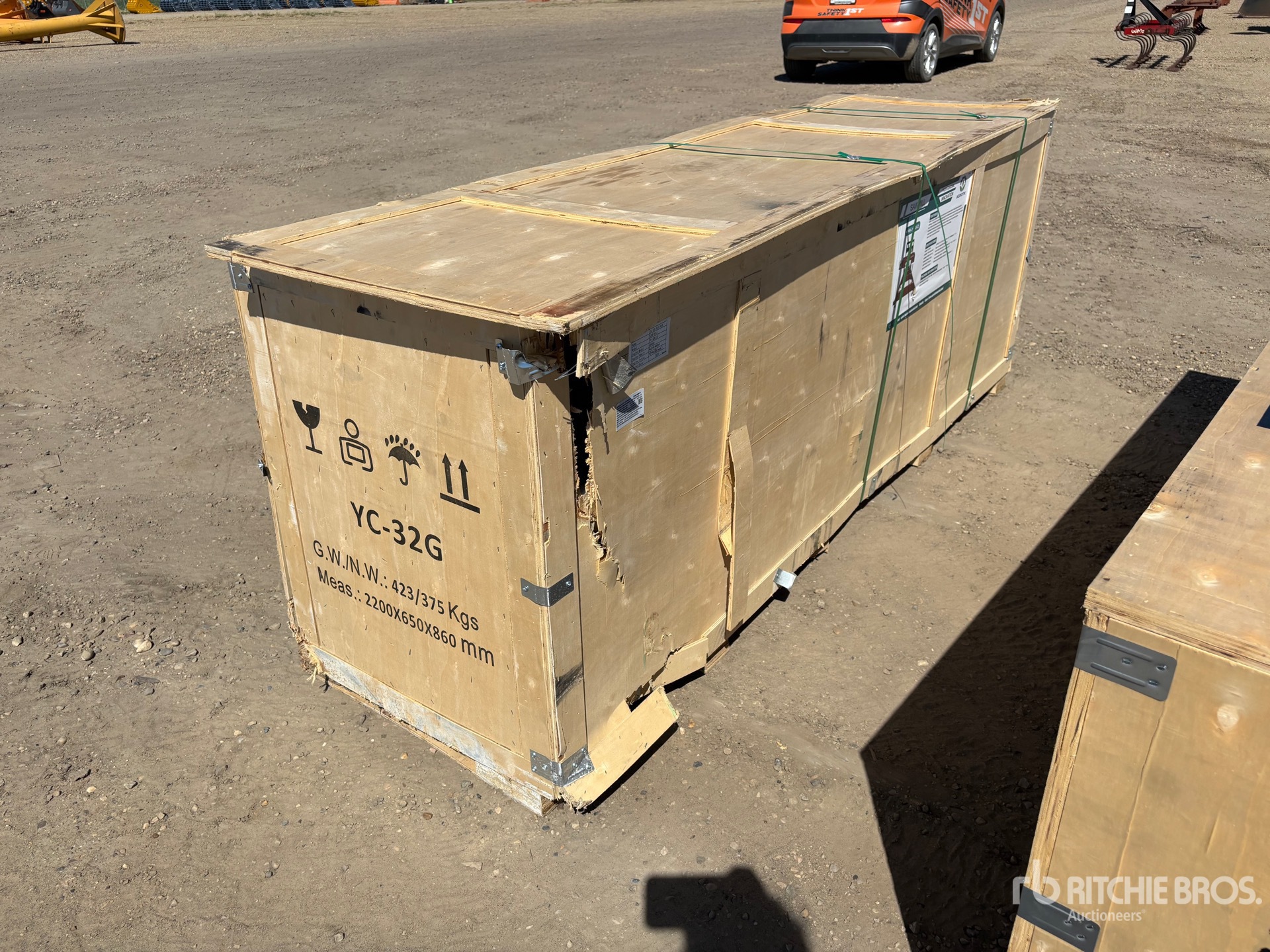 General Appearance with Picture, Left Rear Corner