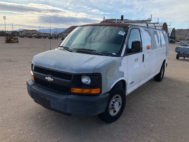 2005 Chevrolet Express 3500 Cargo Van 2005 Chevrolet Express 3500 Cargo Van