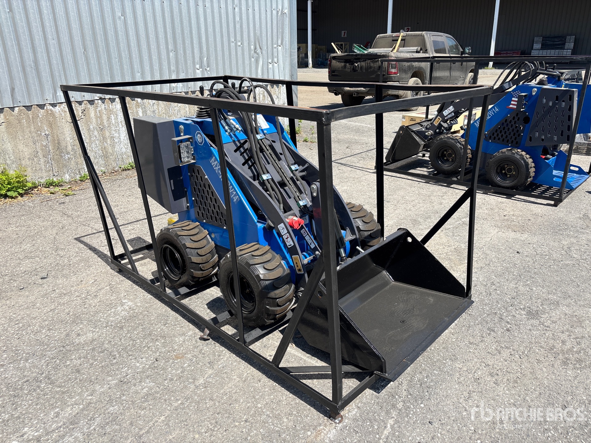 General Appearance with Picture, Right Front Corner