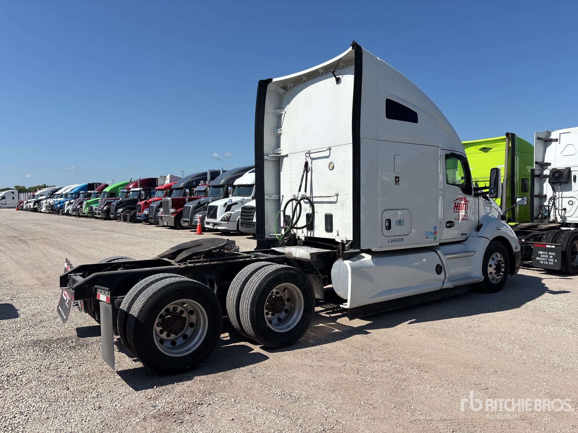 General Appearance with Picture, Right Rear Corner