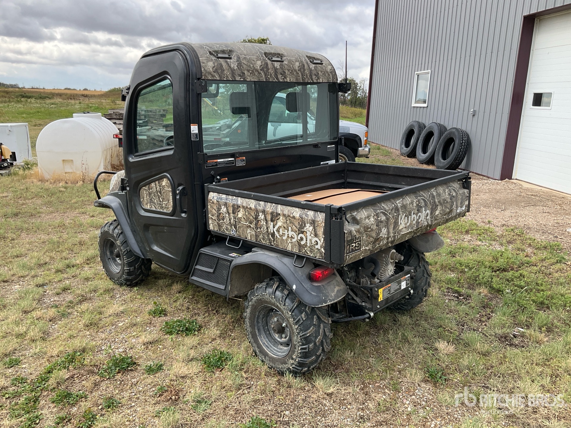 General Appearance with Picture, Left Rear Corner