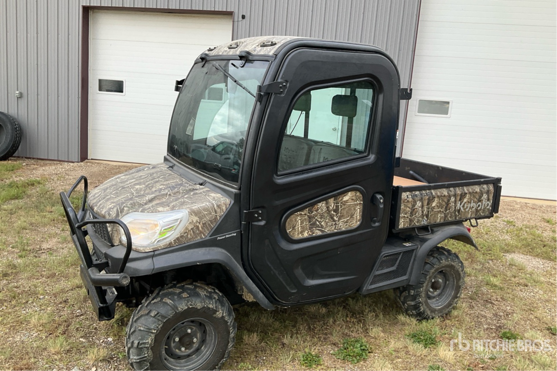 General Appearance with Picture, Left Front Corner