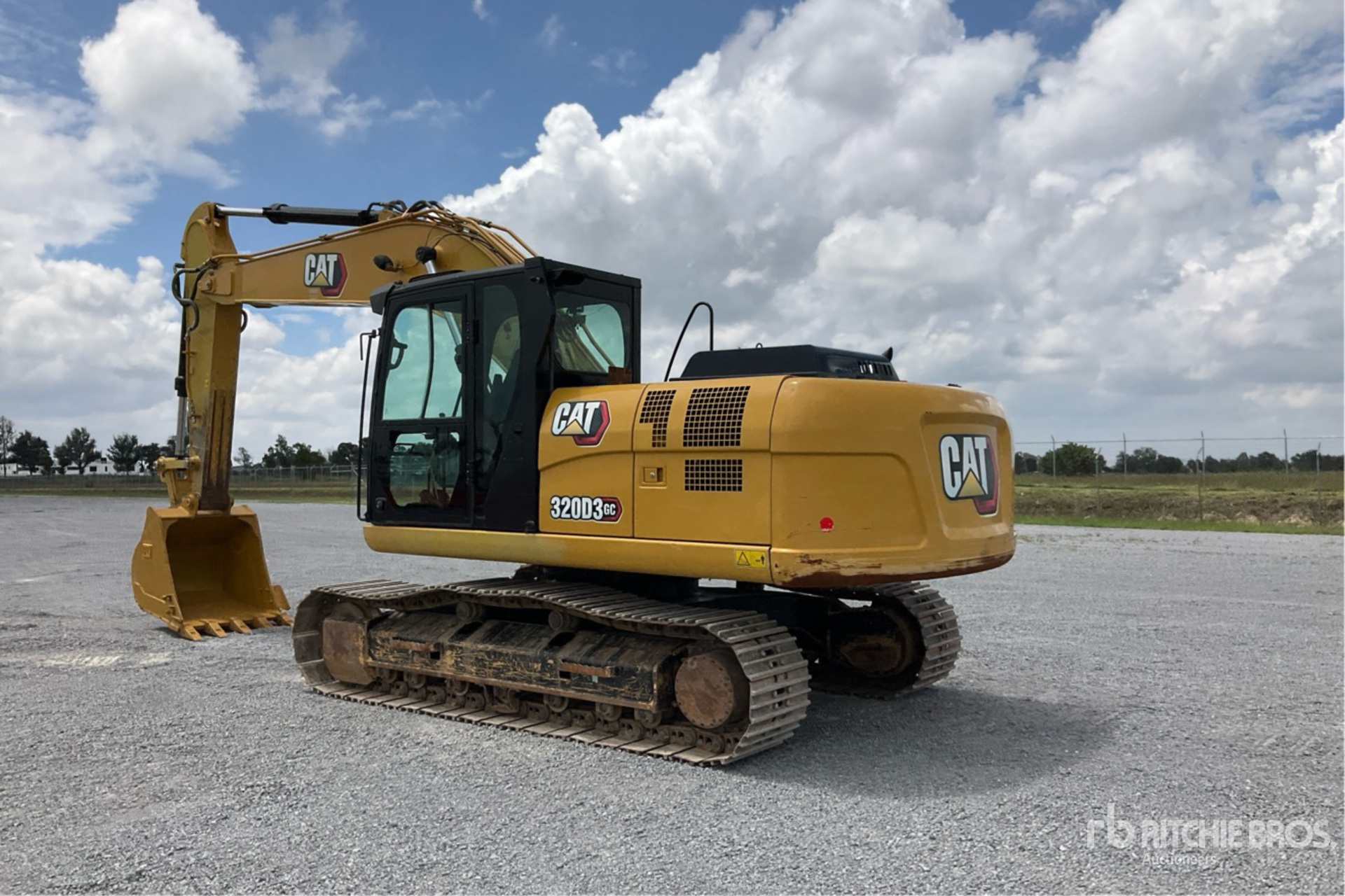 EXCAVADORA 2022 CATERPILLAR 320