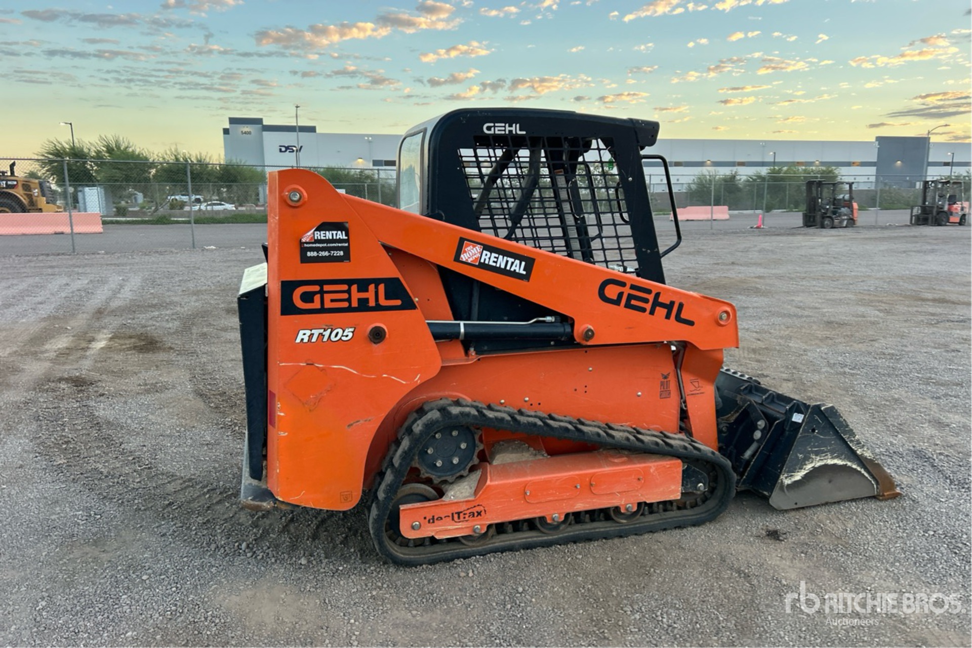 General Appearance with Picture, Right Rear Corner