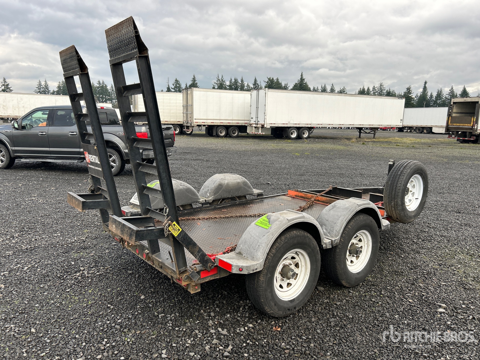 General Appearance with Bild, Ecke hinten rechts