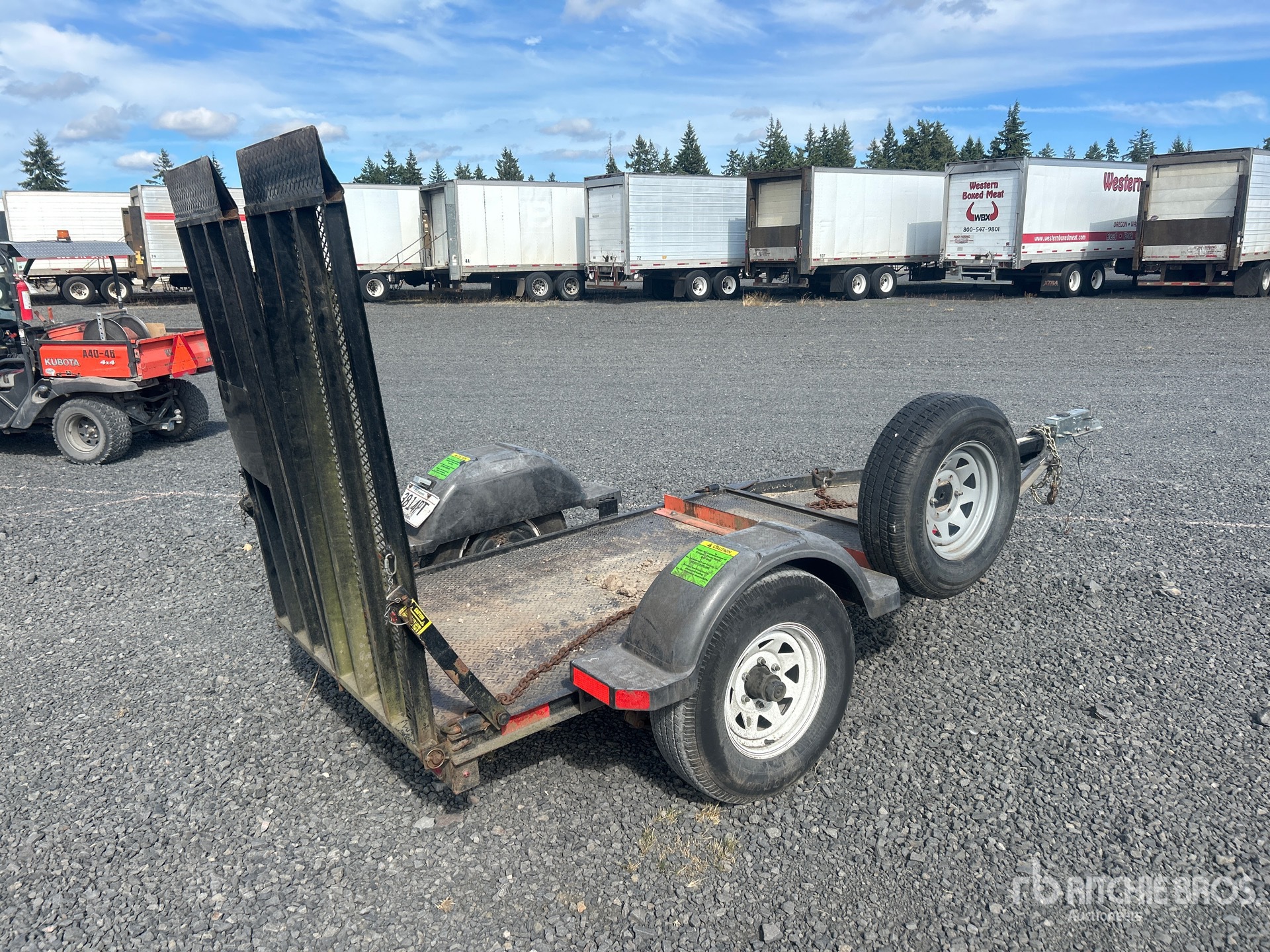 General Appearance with Picture, Right Rear Corner