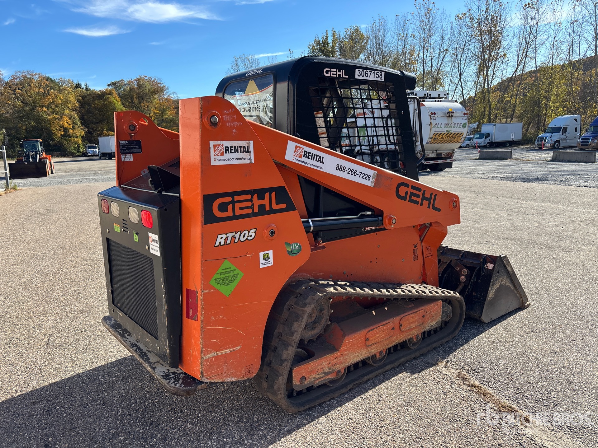 General Appearance with Picture, Right Rear Corner