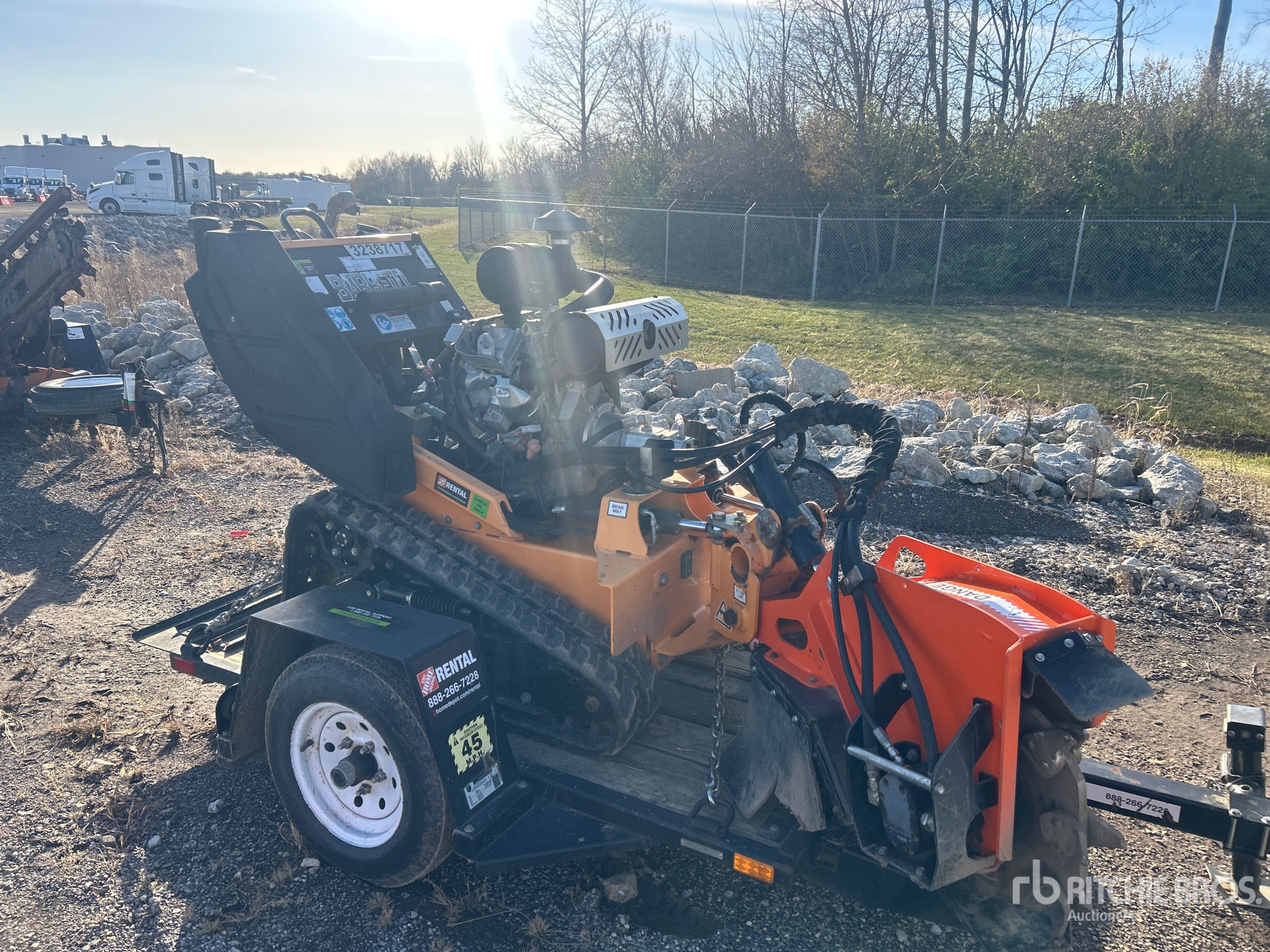 General Appearance with Picture, Right Front Corner