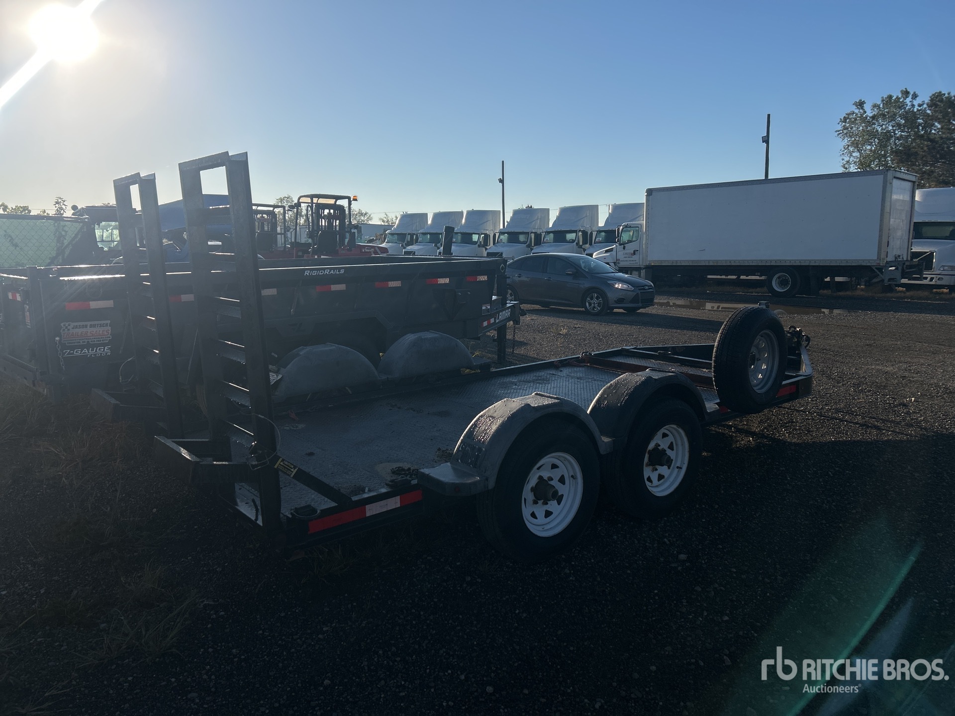 General Appearance with Picture, Right Rear Corner