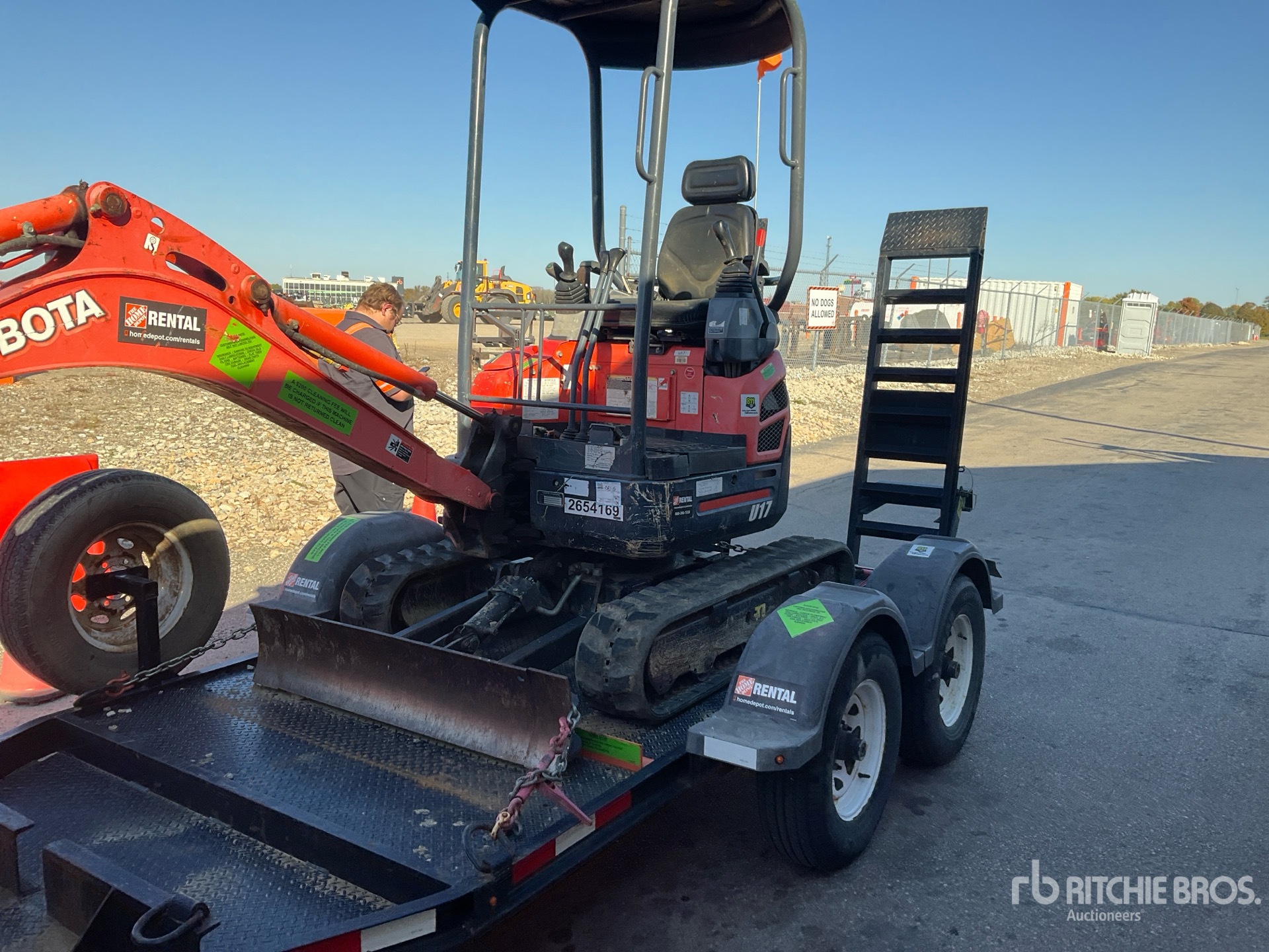 General Appearance with Featured Photo