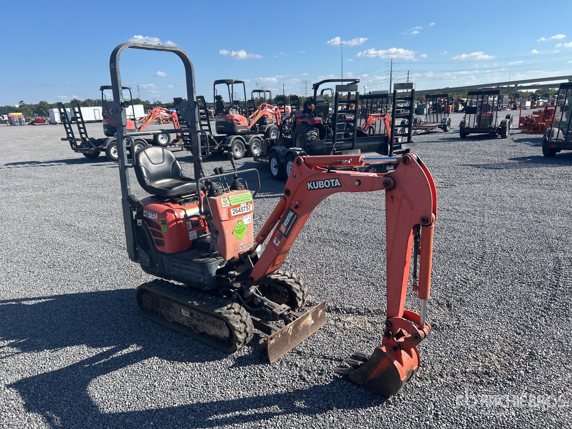 General Appearance with Picture, Right Front Corner