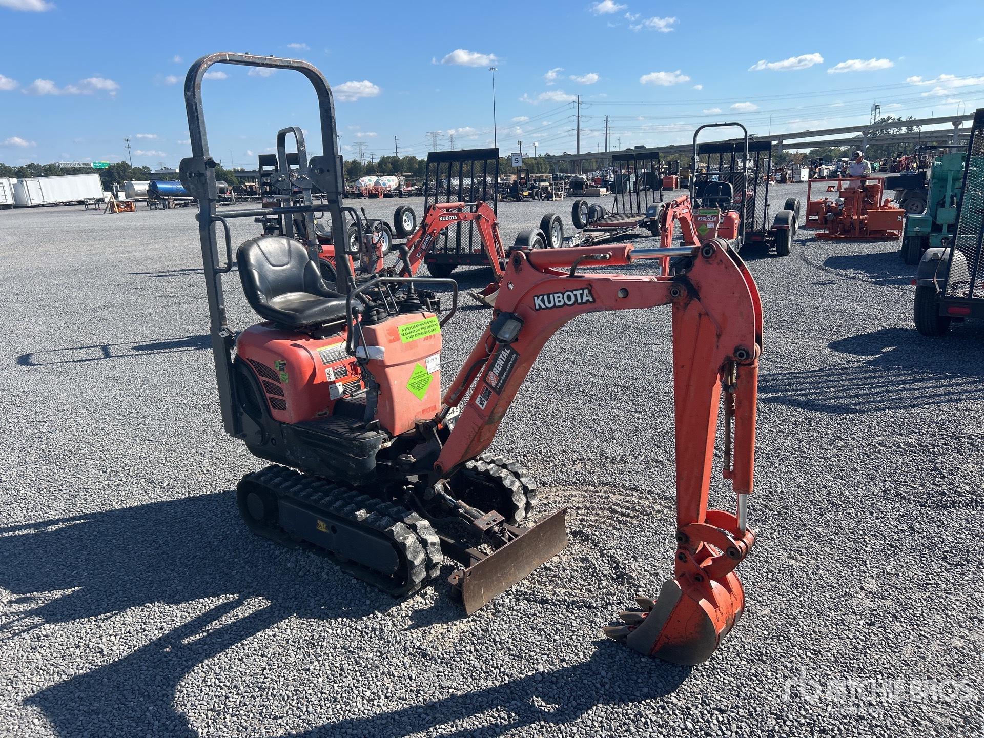 General Appearance with Picture, Right Front Corner