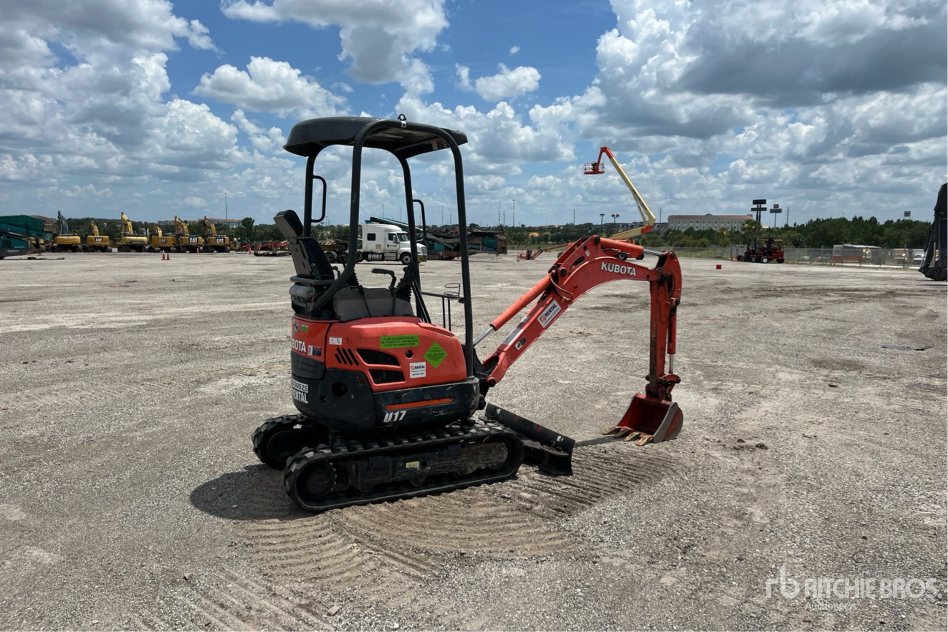 EXCAVADORA 2018 KUBOTA U17VR1