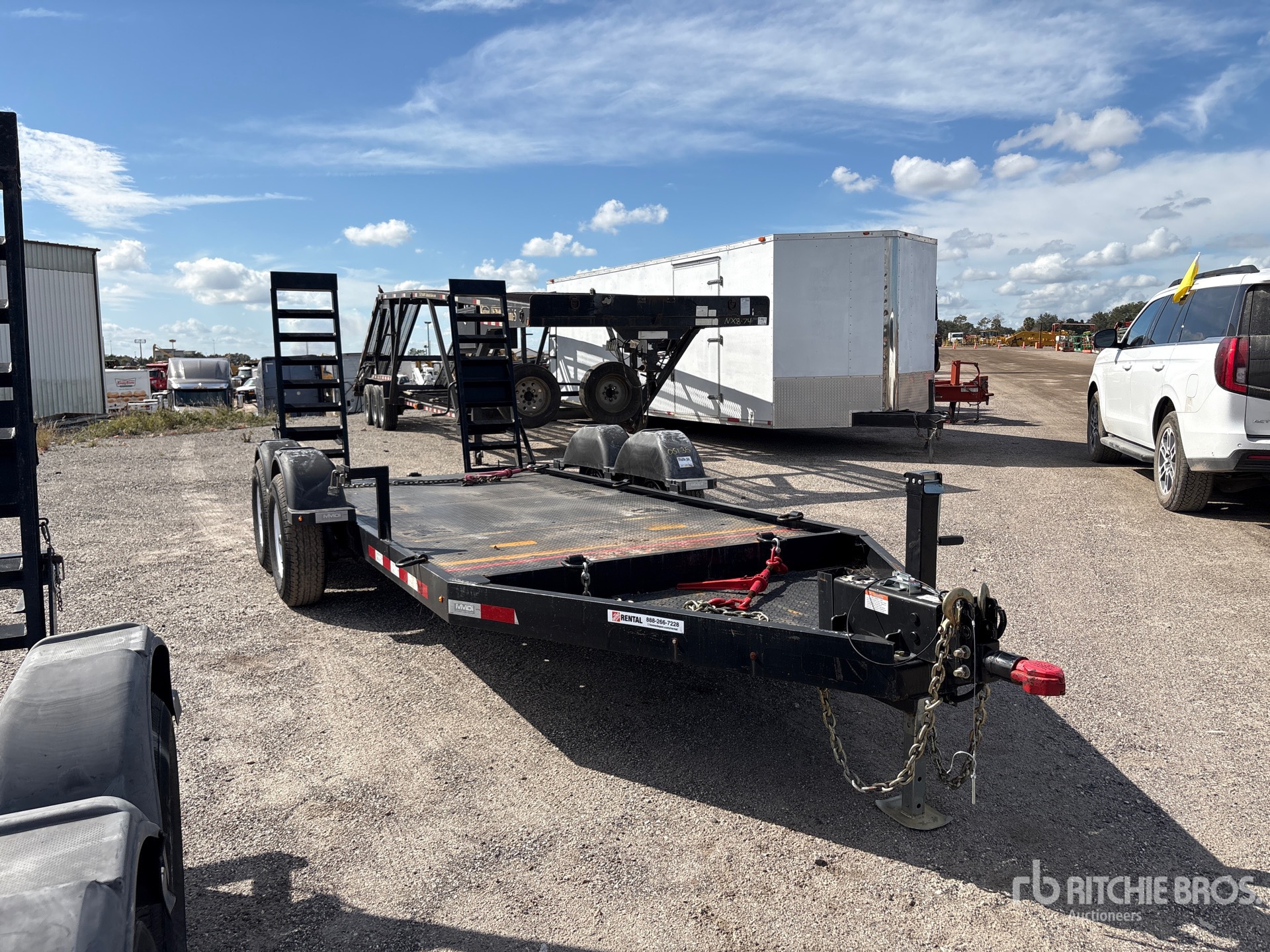 General Appearance with Bild, Ecke vorne rechts