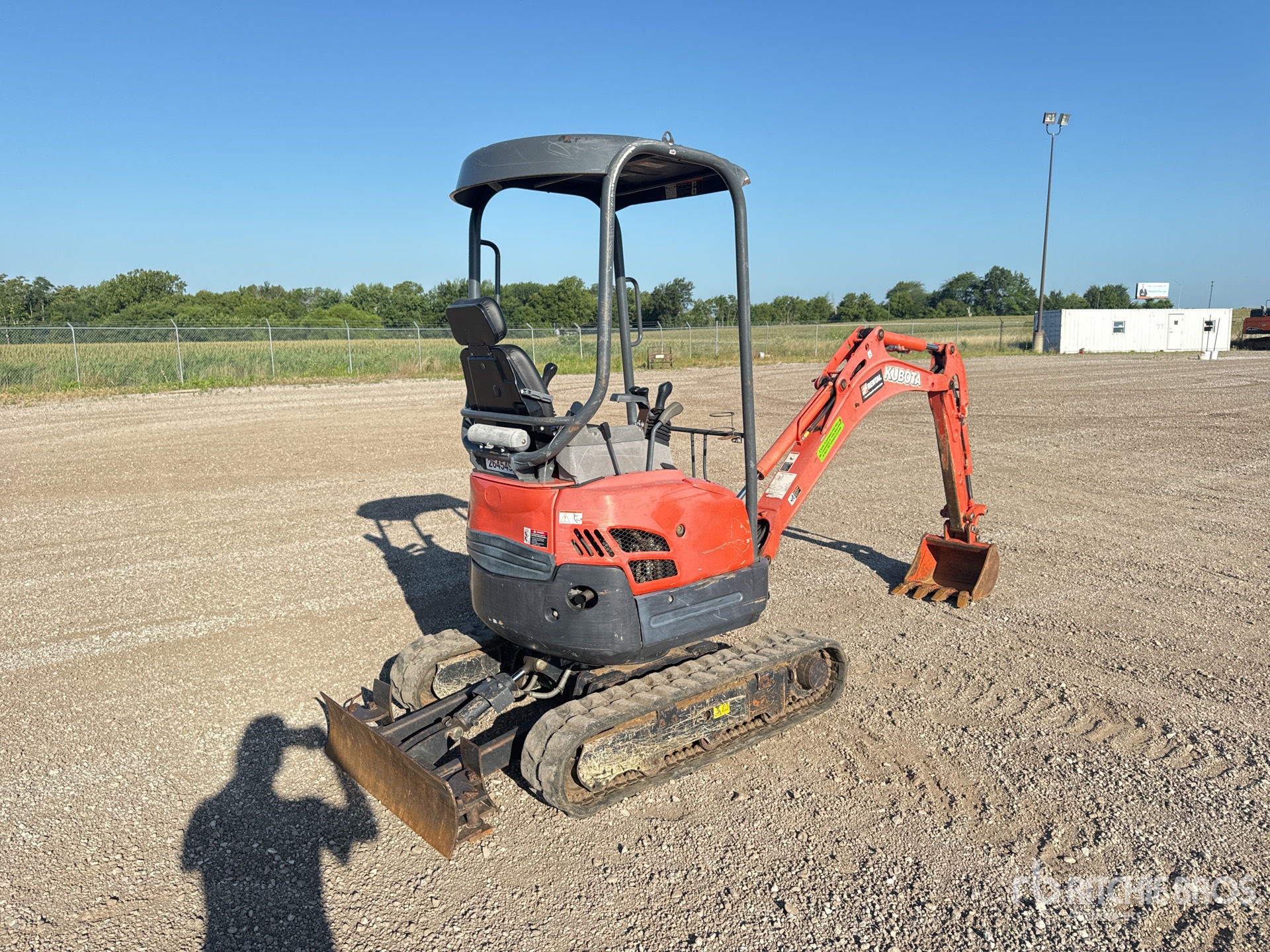 General Appearance with Picture, Right Rear Corner