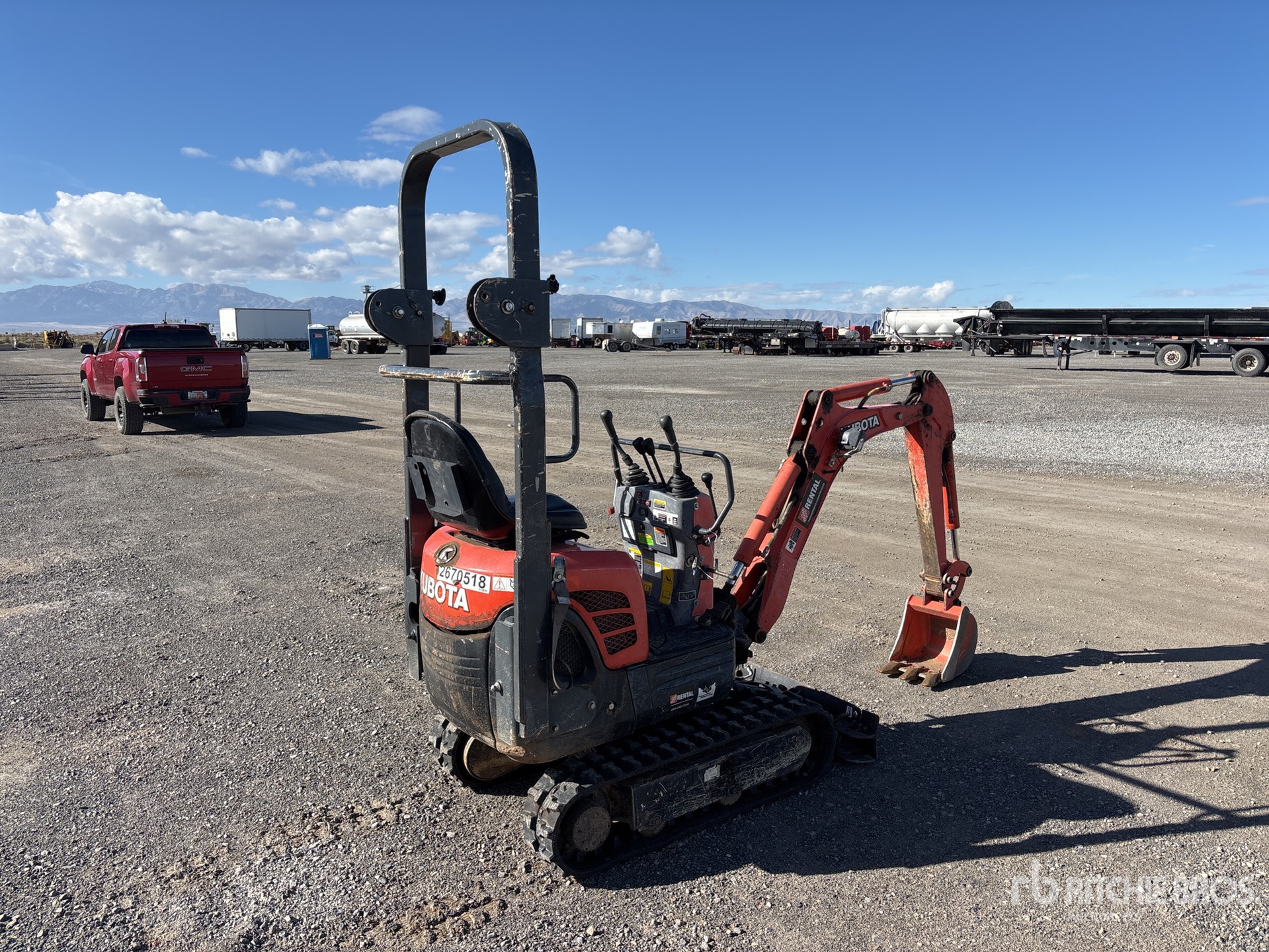 Aspect général with Image, coin arrière droit