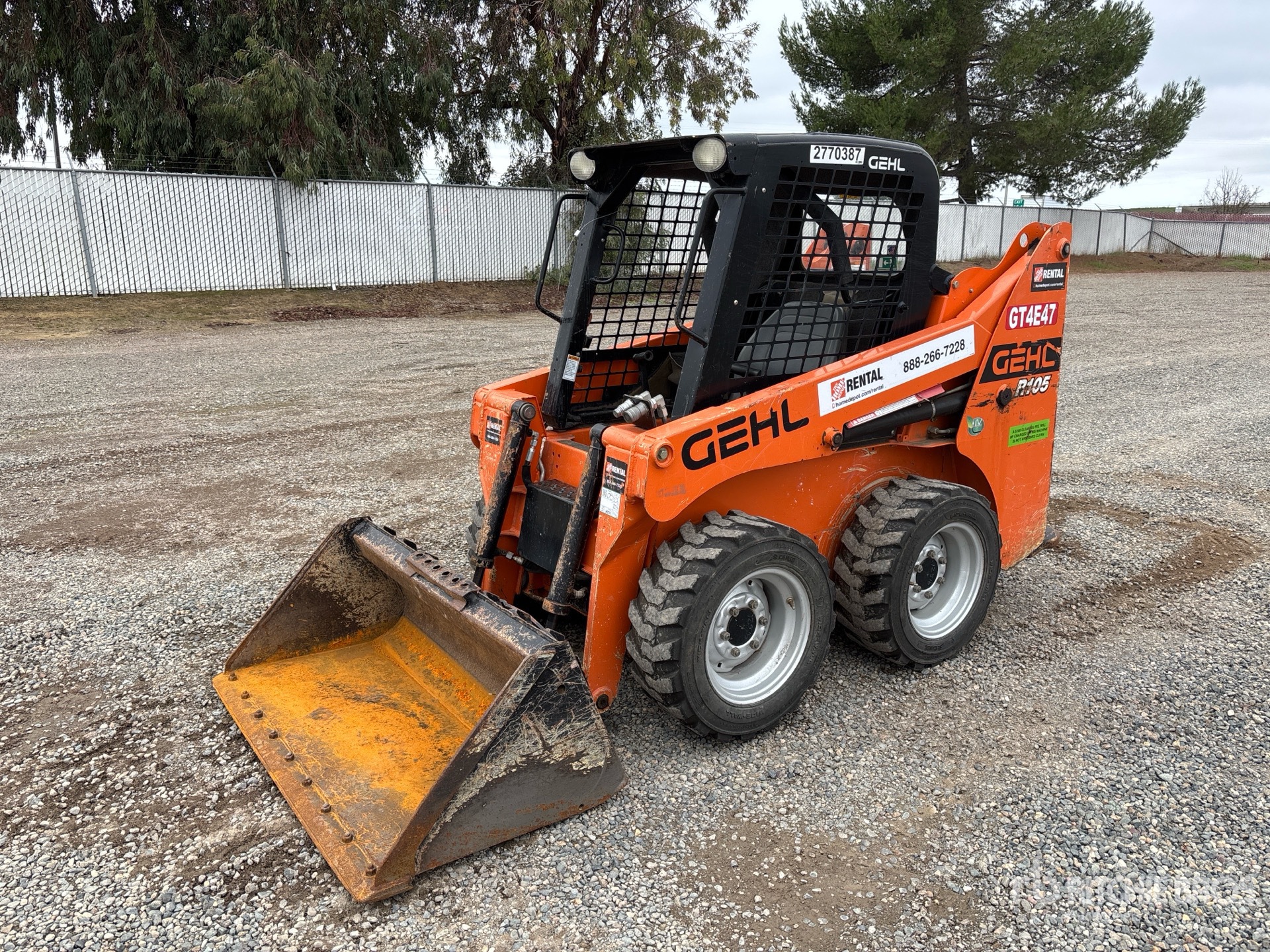 General Appearance with Picture, Left Front Corner