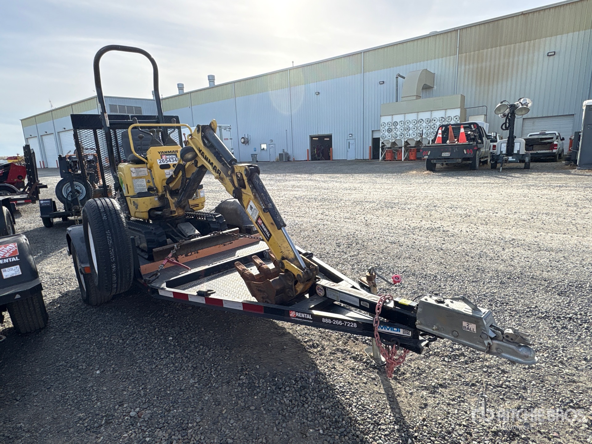 General Appearance with Picture, Right Front Corner