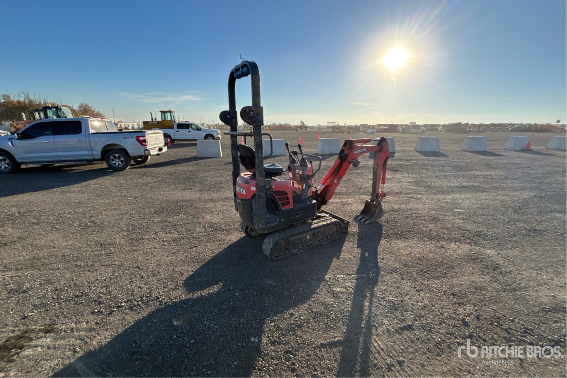 EXCAVADORA 2018 KUBOTA K0083