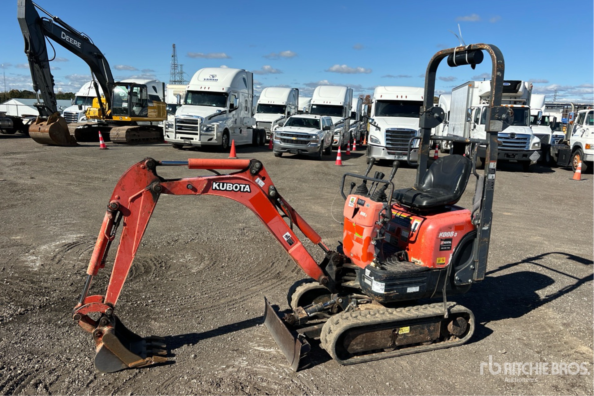 EXCAVADORA 2018 KUBOTA K0083