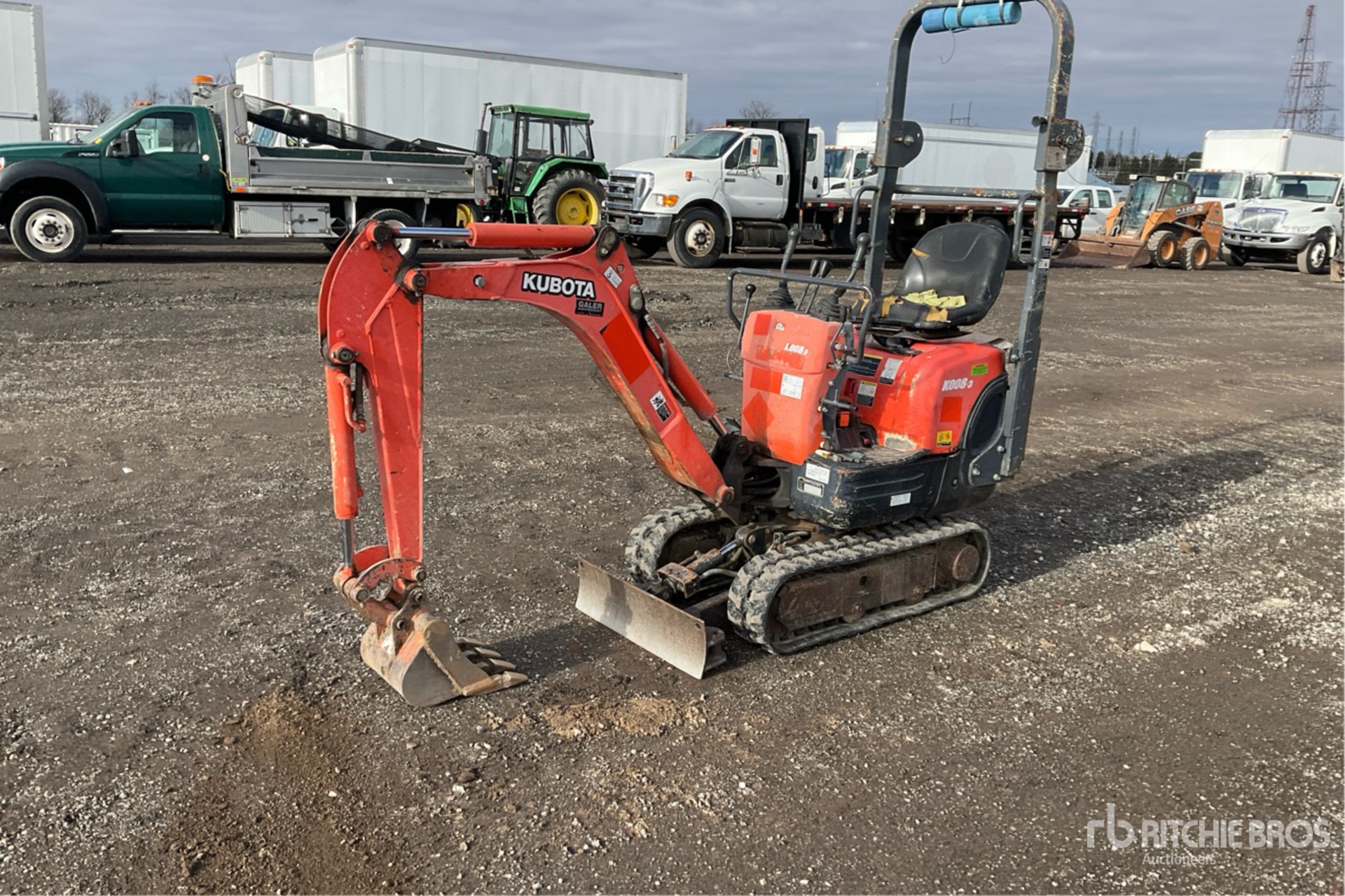 General Appearance with Picture, Left Front Corner