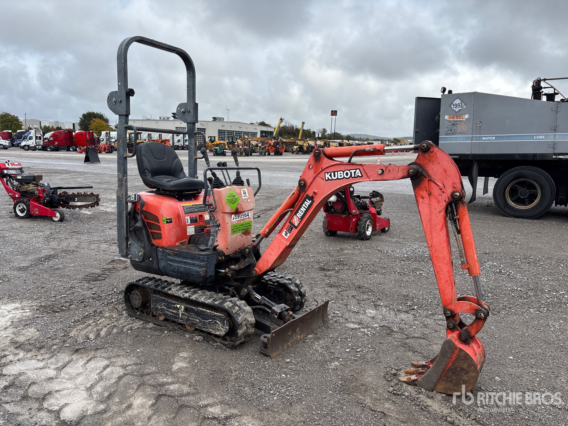 General Appearance with Picture, Right Front Corner