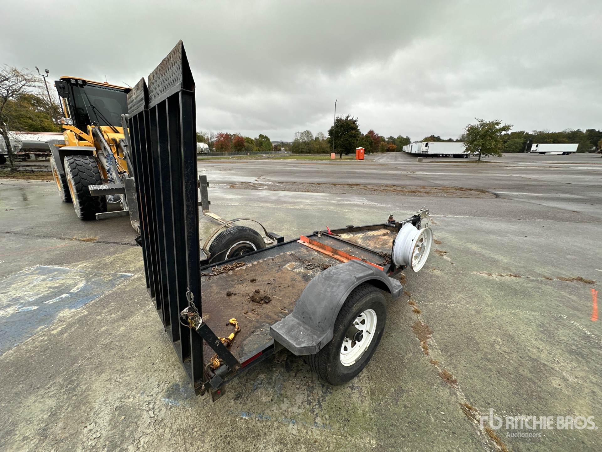 General Appearance with Picture, Right Rear Corner